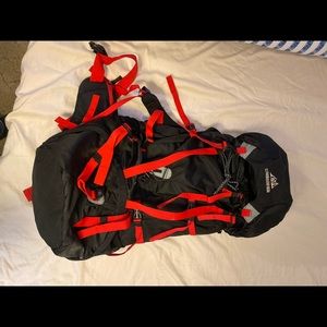 Scandinavian Gear 65L pack EXCELLENT CONDITION